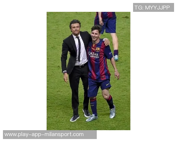 小贝与梅西合影留念为赛季画上完美句点难忘瞬间永存心间 小贝与梅西合影留念为赛季画上完美句点难忘瞬间永存心间